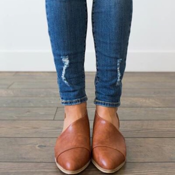 *CLEARANCE* LAST1// New Cognac Side Cutout Flats - Picture 4 of 7